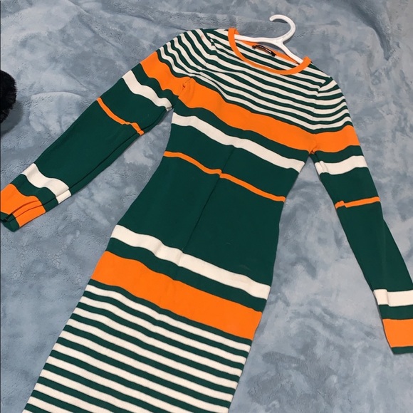 Dress !!! - Picture 2 of 2